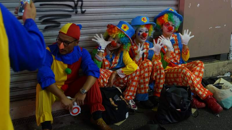 Halloween Shibuya clowns