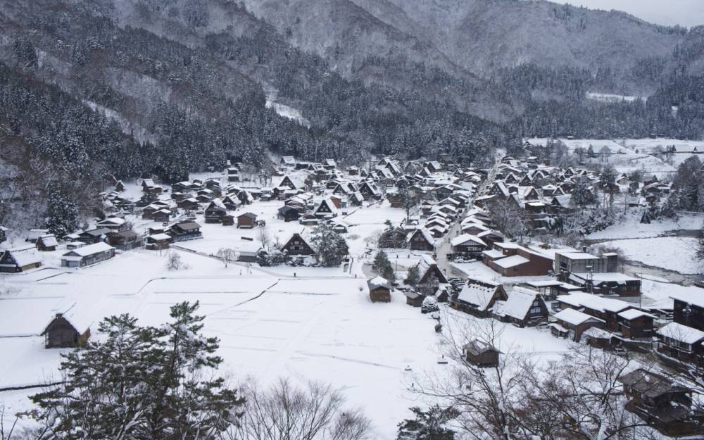 Shirakawa-go in Winter Snow