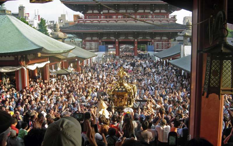 Asakusa shrine - Sanja Matsuri mikoshi